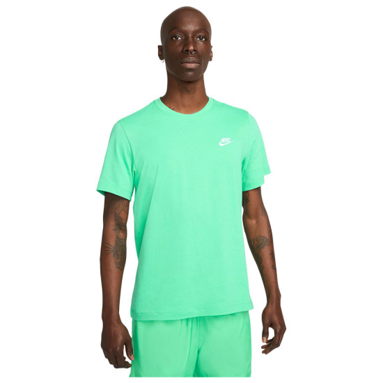 Nike Ανδρική κοντομάνικη μπλούζα Sportswear Club Nike Ανδρική κοντομάνικη μπλούζα Sportswear Club
